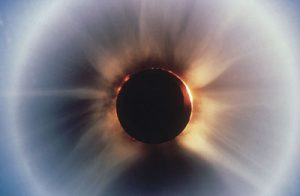 Eclipse de soleil du 22 Juillet 1990, observée au Détroit de Behring.