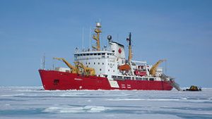 Navire brise-glace de la Garde côtière canadienne (Canadian Coast Guard icebreaker Amundsen)