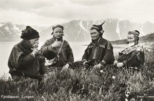 Groupe de montagnards sames de Lyngen, Troms en Norvège