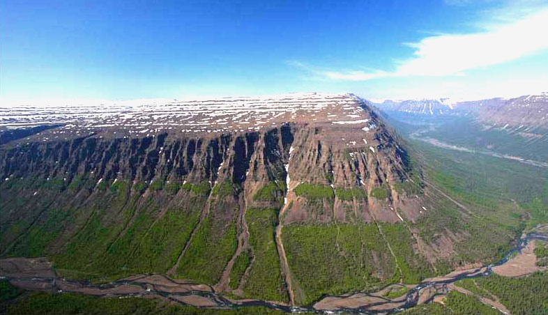 Plateau basaltique de Poutorana, situé au delà du Cercle polaire, dans le nord de la Sibérie centrale