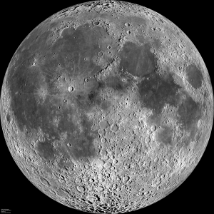 La face visible de la Lune et ses cratères