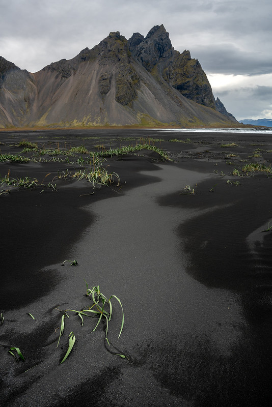 Désert de sable basaltique au sud-ouest de l'Islande (Austur-Skaftafellssýsla)